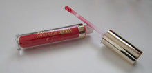Load image into Gallery viewer, PUPA Glossy Lips - La Maison de Marie Webshop