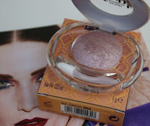Load image into Gallery viewer, PUPA Eyeshadow - La Maison de Marie Webshop